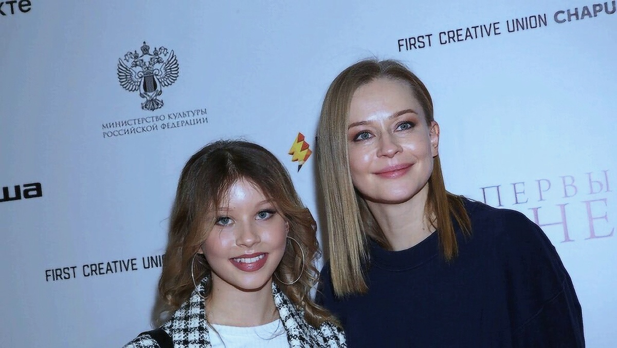 Мама и дочь стали флагаманами новой сериальной культуры: младшая блистала в "Слово пацана", а старшая летала в космос за новой ролью. 