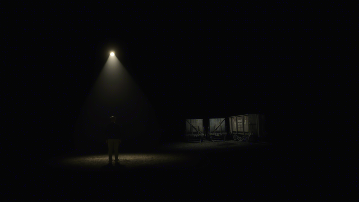 У вас есть выбор, стоять в темноте и ждать свет или идти вперед, медленно, вслепую, но идти!