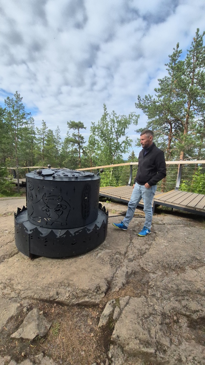 Прикоснулись к легенде о волшебной мельнице Сампо. Говорят, если прокрутить жернова, скоро будет достаток! 💰
