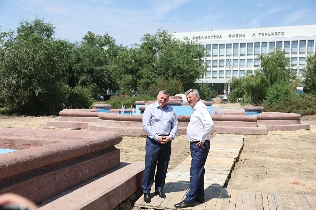    Андрей Бочаров поручил благоустроить историческую часть Волгограда
