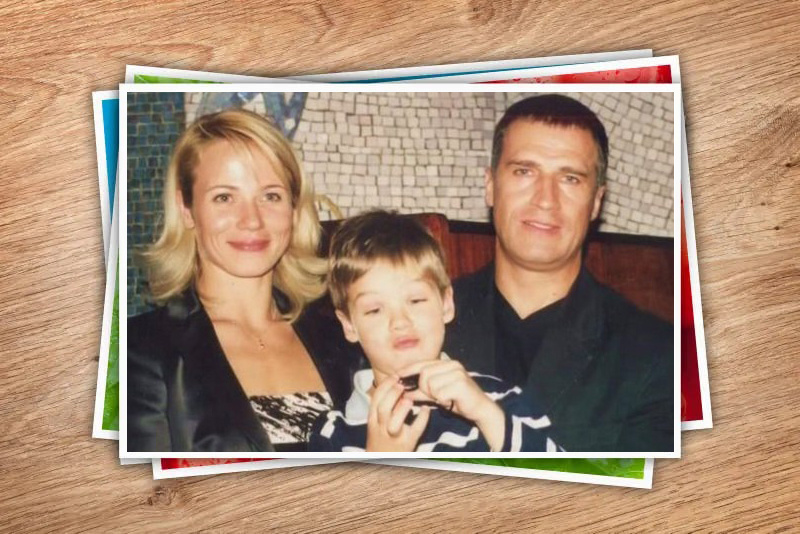 Александр Дедюшко с женой Светланой и сыном