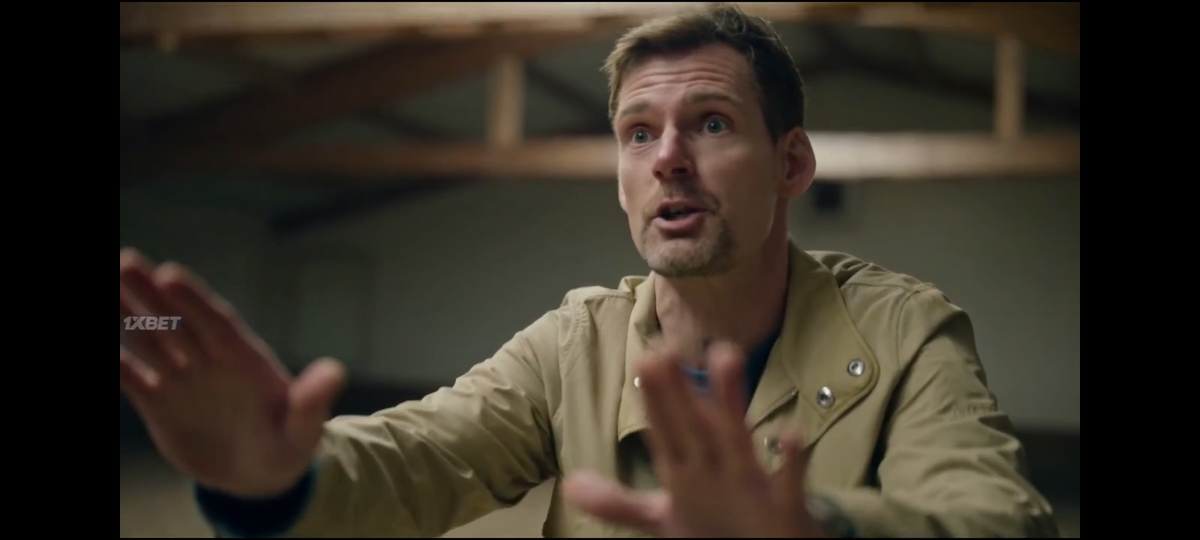 Кадр из сериала. Здесь и далее скриншоты автора. 