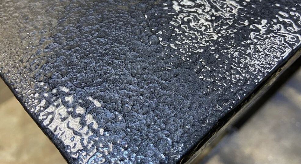 Как покрасить металл, чтобы не облезло через месяц: выбор краски + 5 секретов стойкости