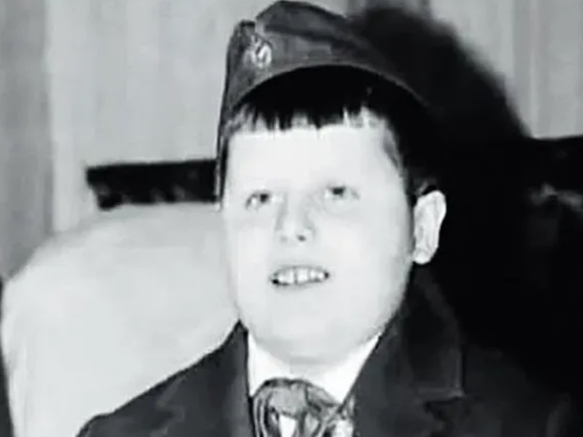 Эдуард Радзюкевич в детстве. Можно заметить, что проблемы с лишним весом у него были и раньше.