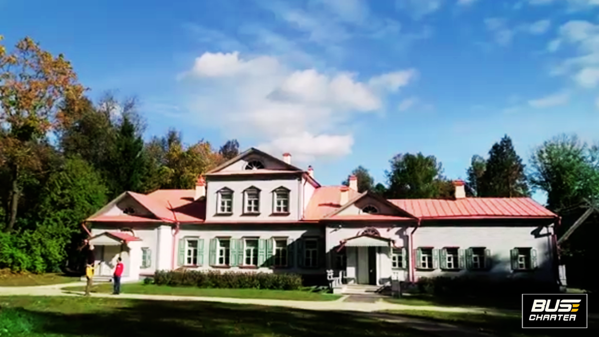 Аренда автобуса и микроавтобуса или минивэна с водителем из Москвы 2025, Как провести выходные, Куда поехать с семьёй