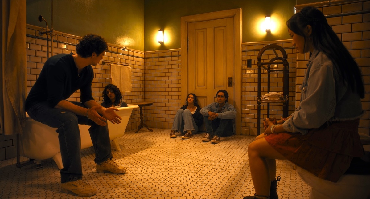 Кадр из к/ф Until Dawn.