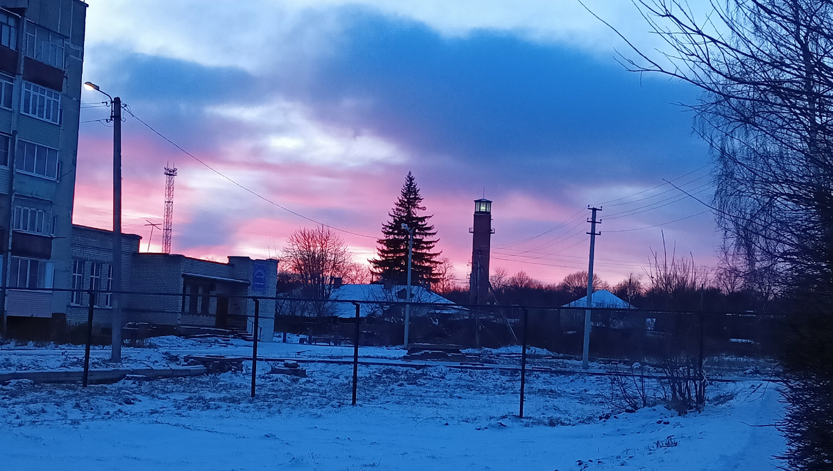Зимний вечер января 2025г. Фото автора