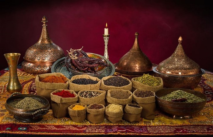 Первый дефицит - вкусные добавки к блюдам. / Фото: tse2.mm.bing.net