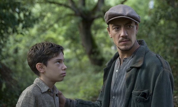 Кадр из фильма «Чёрный хлеб» (2010)