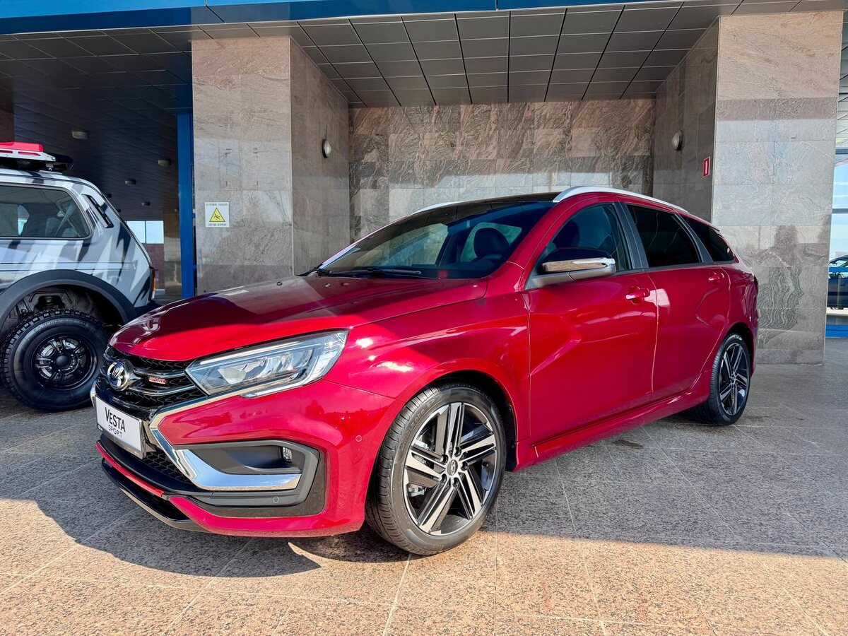 Новый универсал Веста Спорт.
