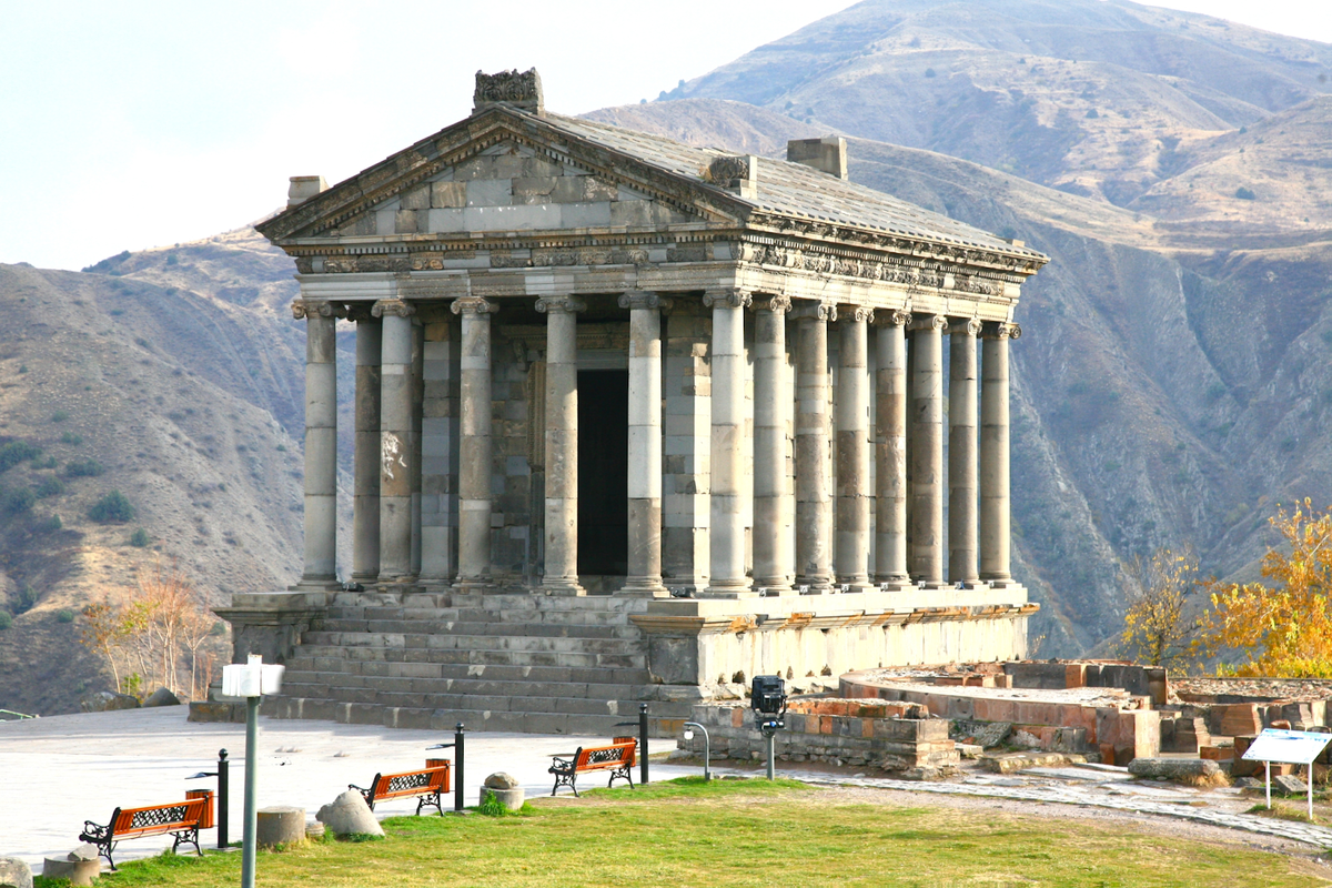 Языческий храм в Гарни