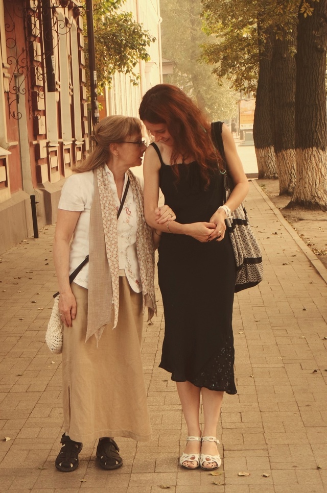 фото десятилетней давности и без шляпы! - сорри; снимок сделан на улице Горького - изредка вспоминаю, что "я у мамы краевед"