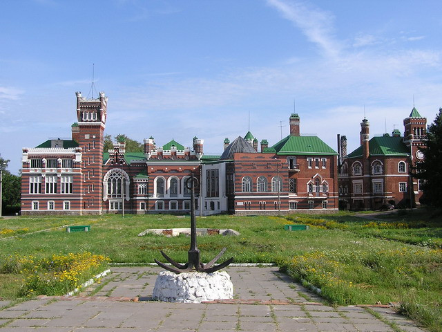 замок с южной стороны