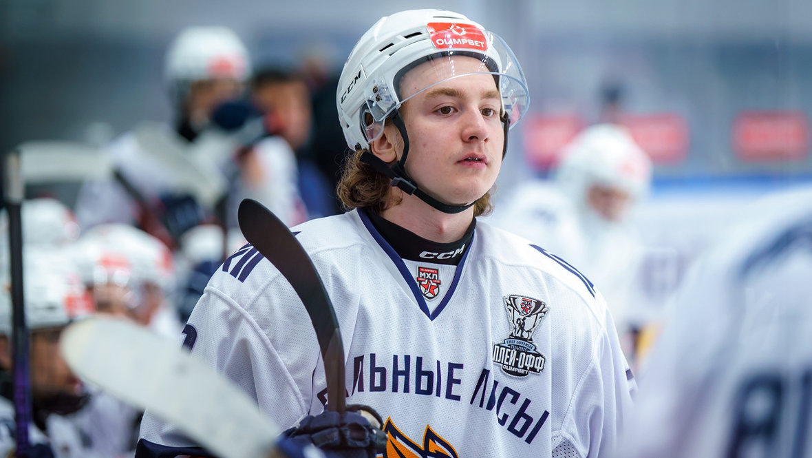    Артем Гончар.МХК «Мамонты Югры»