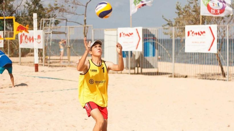 Но как научиться пасовать так, чтобы каждый мяч шёл точно в цель.