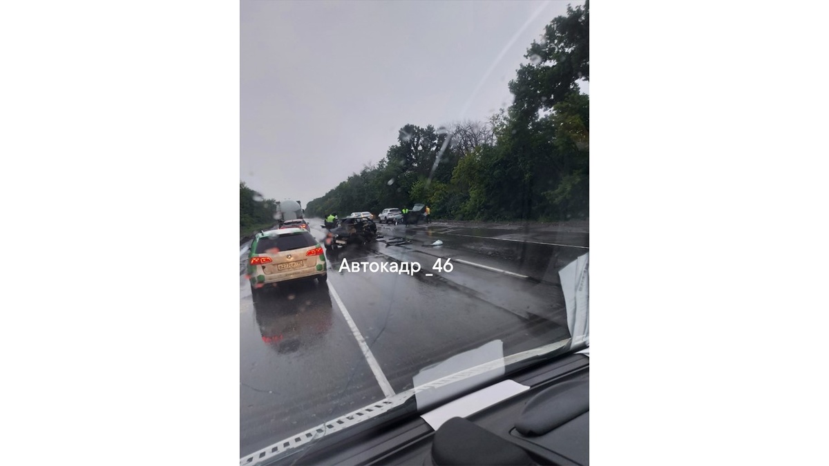    В Курском районе столкнулись 3 автомобиля