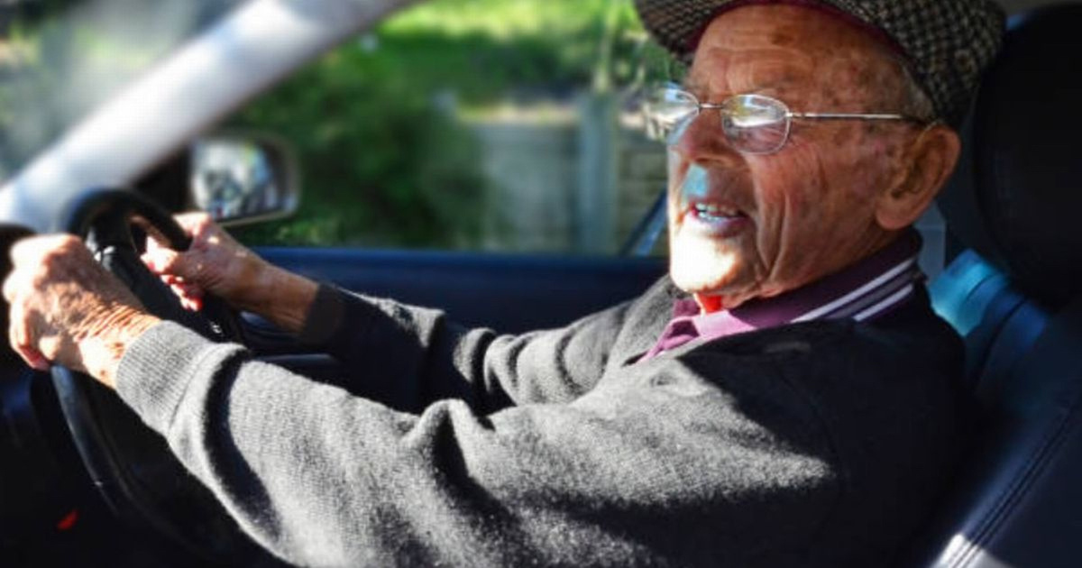 Пожилой водитель — значит опасный?