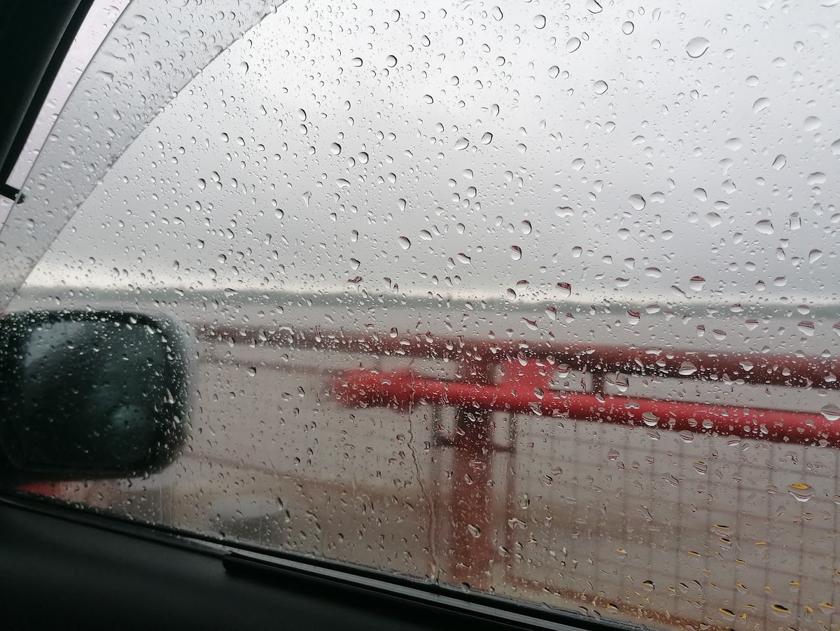 В автомобиле посреди Оби