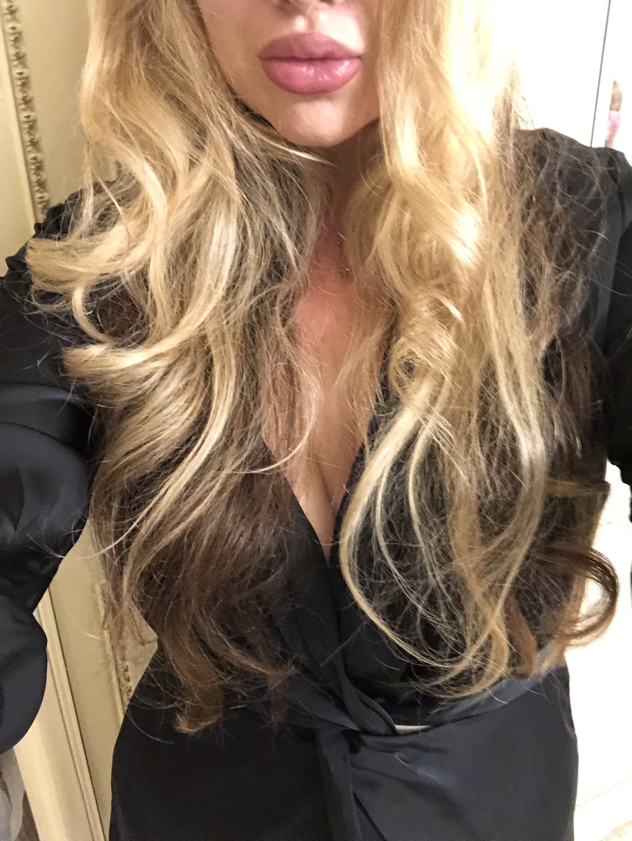 Первое платье от Gloria Jeans