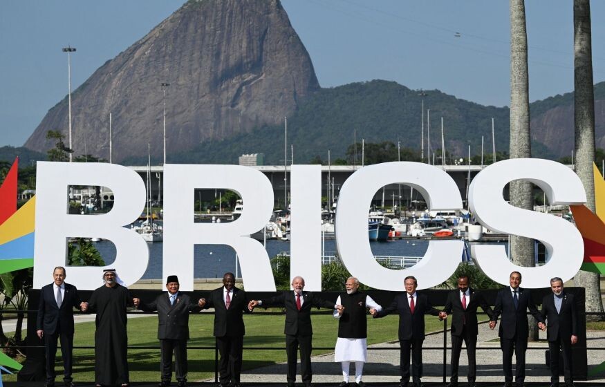    В состав России войдет «еще один регион»? США оболгали Россию перед всем миром. Угрозы Трампа БРИКС: главное к 21:00