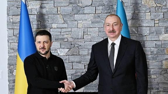    «Хороший» такой партнёр из Азербайджана — этот «партнёр» одной рукой зарабатывает в России, другой — помогает её врагам