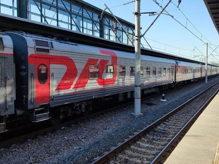     Пассажиры жалуются на долгие простои и движение с частыми остановками. Фото: архив МК в Питере