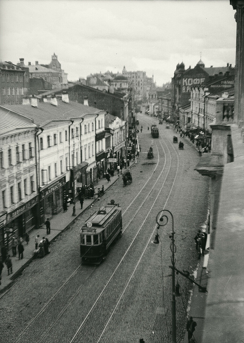 Арбат. Фото 1925-1926 гг. А. Родченко. Вид из ресторана "Прага".