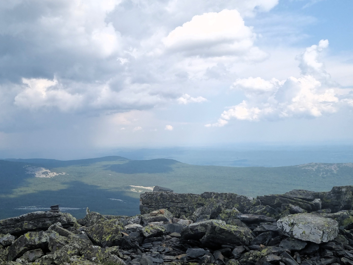 Вид с вершины горы Большой Иремель. Фото автора.