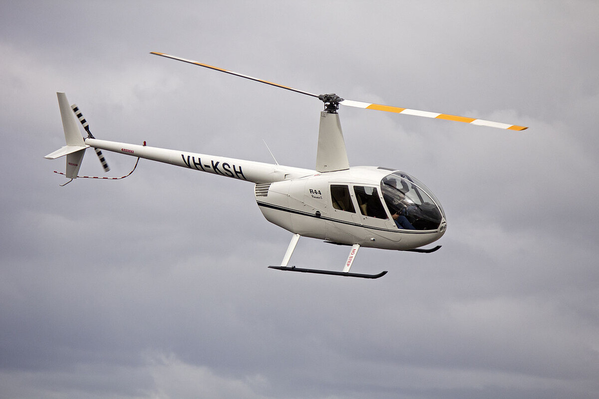    Вертолет Robinson R44 / Источник: (cc) Bidgee