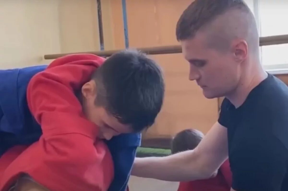    «Берёшь его за ручку...»