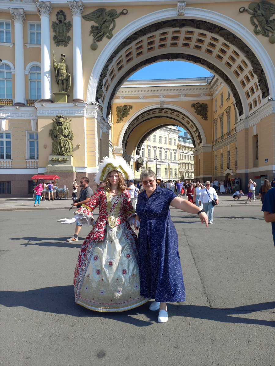 "Вчерашний день часу в шестом..."(почему-то вспомнились именно эти строки). Прости, Некрасов!