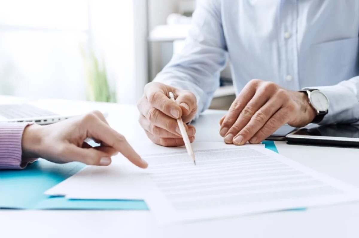    Юрист Соловьев: скоро в трудовых договорах появится оговорка о внедрении ИИ