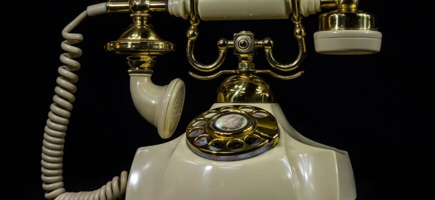 Почему в старых телефонах был крутящийся диск?