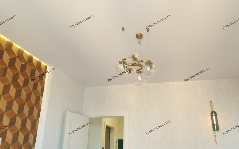 Тканевый натяжной потолок с подсветкой