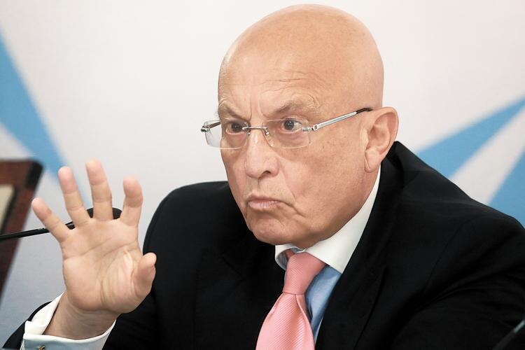 Сергей Караганов. Доктор исторических наук. Научный руководитель факультета мировой экономики и мировой политики НИУ ВШЭ, глава Совета по внешней и оборонной политике, аналитический центр в сфере безопасности. В июне 2023 года призвал нанести ядерный удар по Польше.