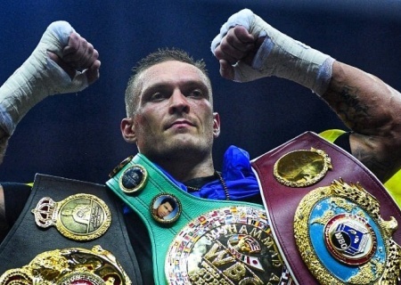    Усик обязан победой «Ивану» в поединке с Дюбуа