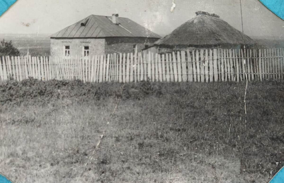 Дом Гришакиных, Николая Лукъяновича и Антонины Николаевны, начало 1950-х годов