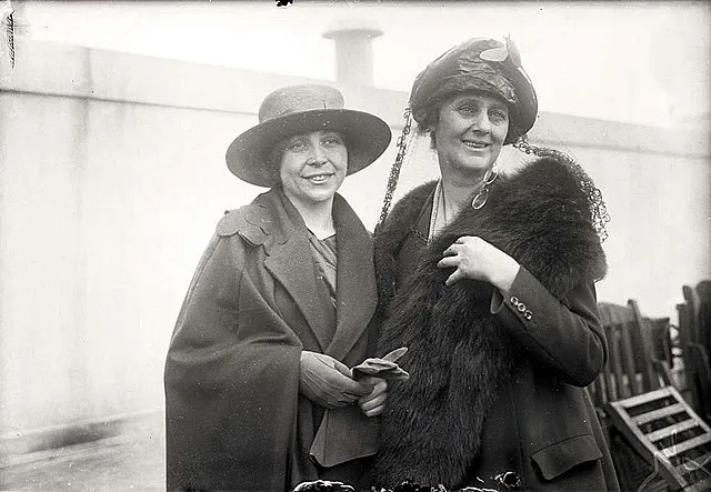 Ирландские республиканки Кэтрин Барри (слева) и Констанс Маркевич во время сбора средств в Америке, 1924 год