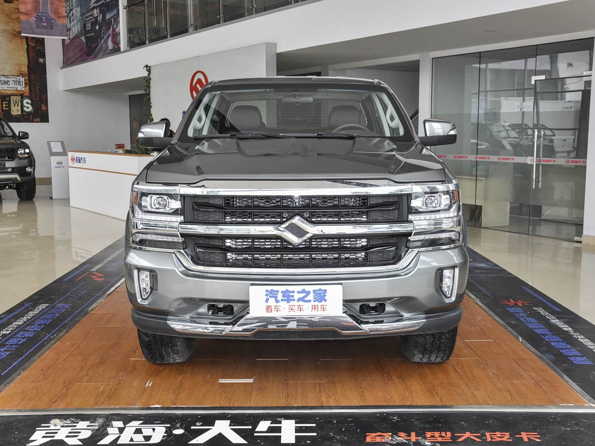 Выразительное оформление передней части китайского пикапа