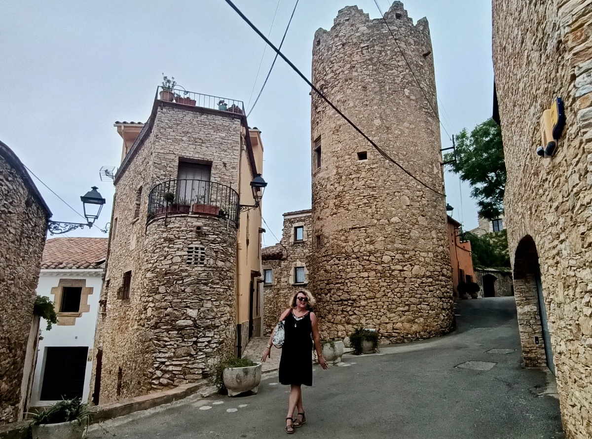 Бегур.Коста Брава. Испания. Фото автора. Башня Святого Рамона. 16 век.