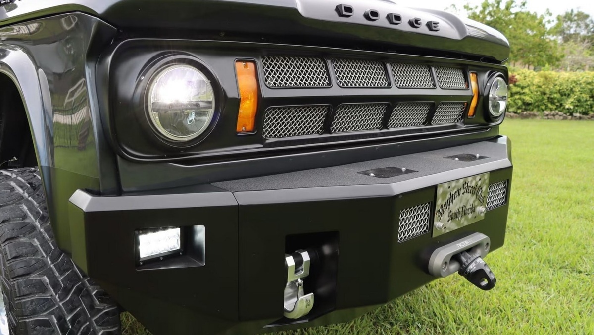 Dodge D200 Power Wagon