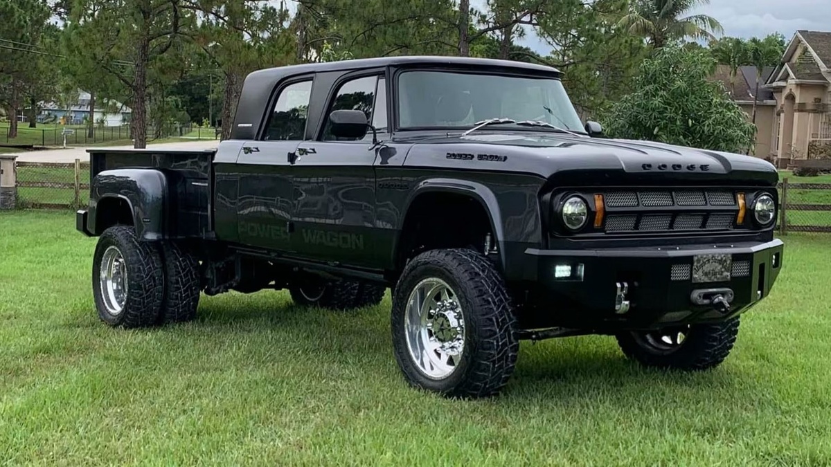 Dodge D200 Power Wagon