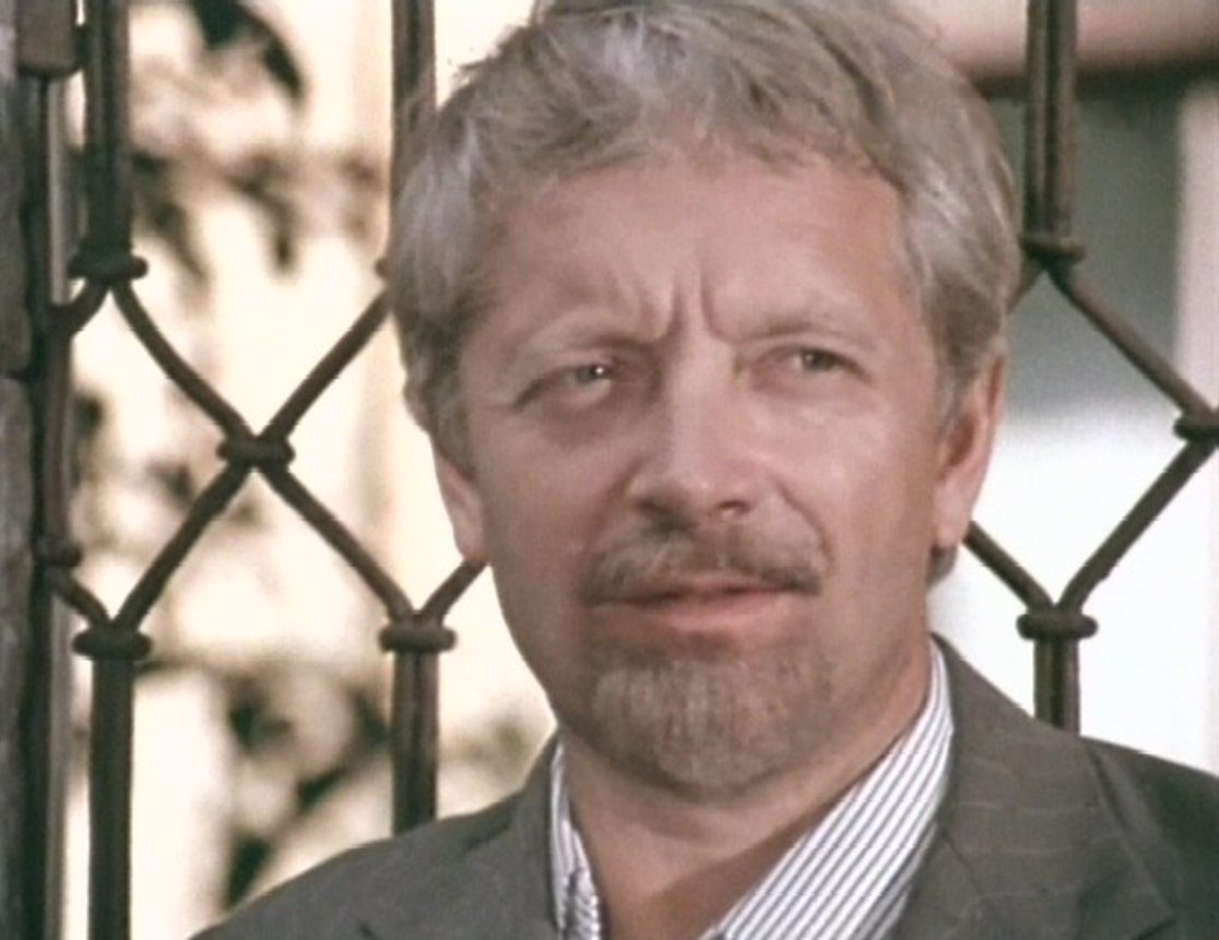 "Стоянка поезда - две минуты". 1972 год