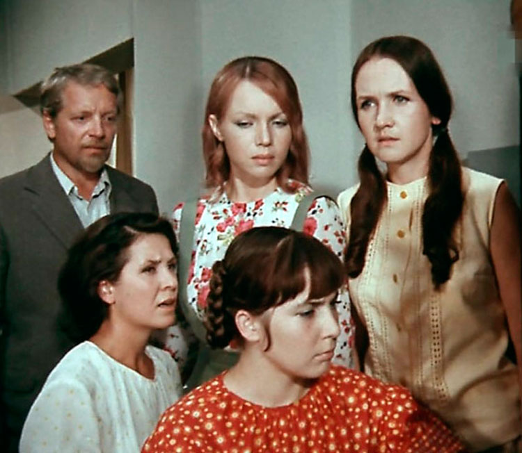 "Стоянка поезда - две минуты". 1972 год