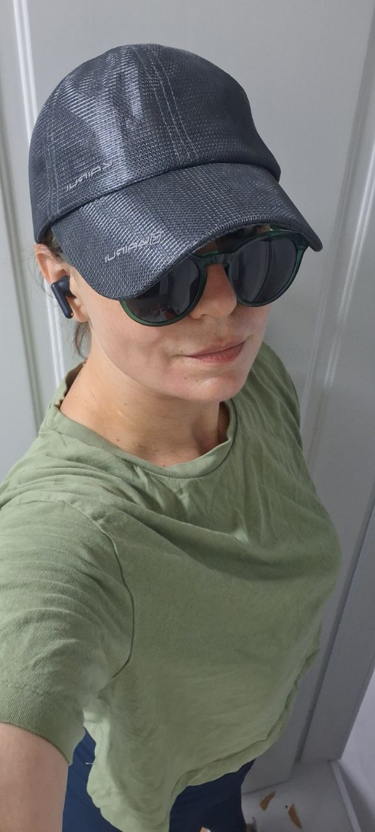 Резко схуднула вообще без силовых - кожа не в восторге. Новый зал, новая банка протеина. Аппетита нет, заталкиваю в себя еду. 