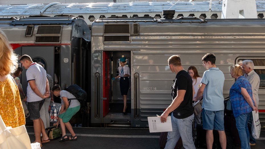    Перрон Московского вокзала в Петербурге. Автор фото: Тихонов Михаил/ДП