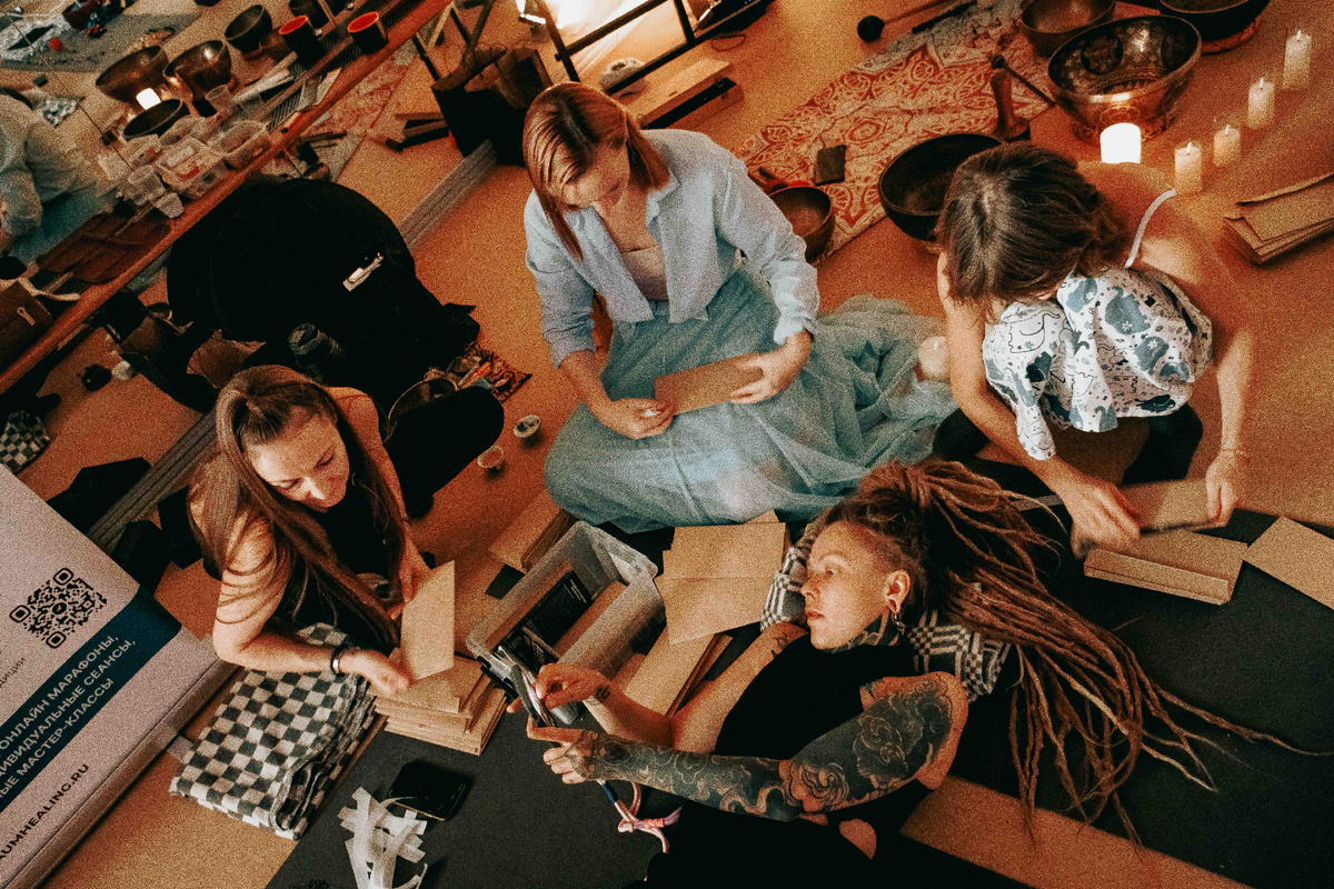 Теплая атмосфера в AUM