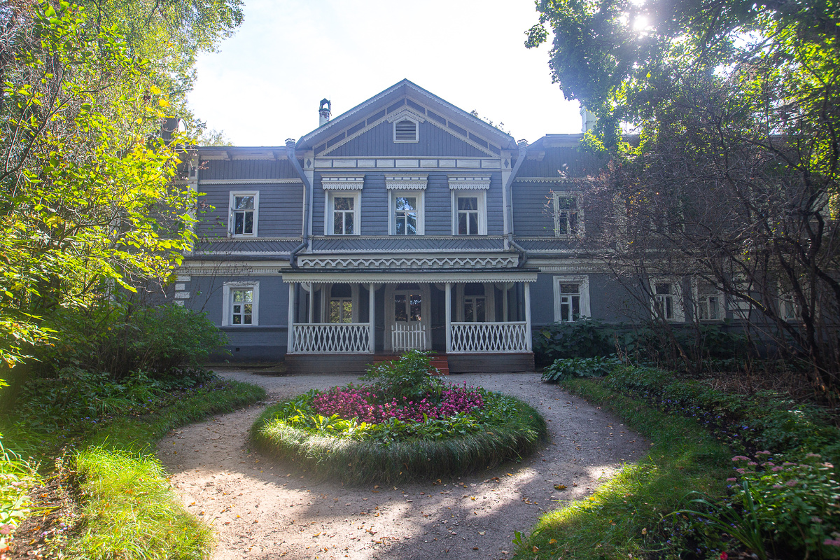 Дом-музей П.И. Чайковского. Государственный мемориальный музыкальный музей-заповедник П. И. Чайковского. Клин, Московская область. Фото автора статьи 