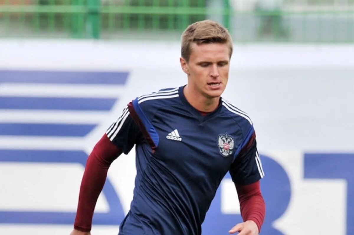    Игрока ярославского «Шинника» скорая забрала прямо с футбольного поля