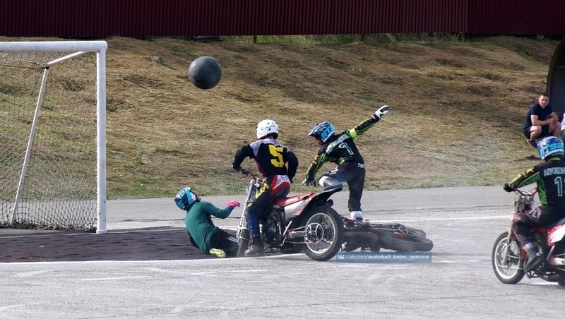    Противостояние ставропольского "Колоса" и краснодарского "Агрокомплекса" было жёстким Фото: МК "Колос"